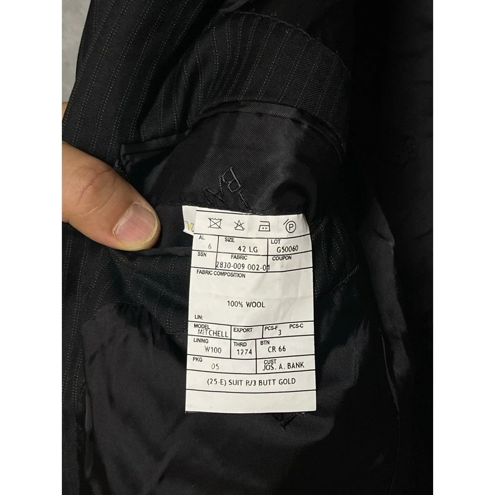 Jos. A. Bank size 42l